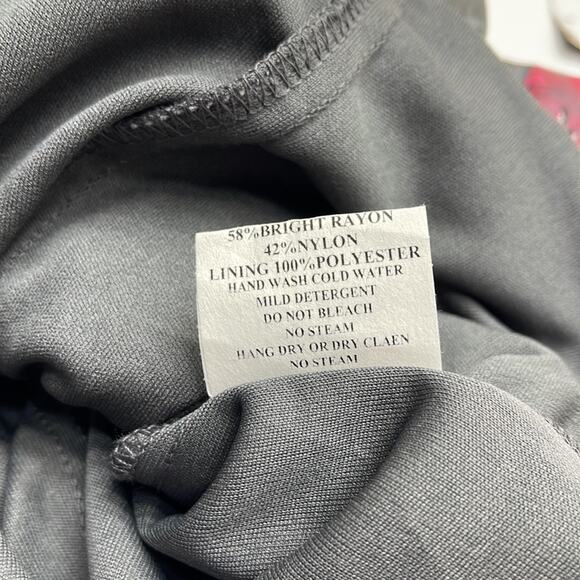 RUBY ROX Women’s 5 Red Floral Strapless Dress - Picture 5 of 5